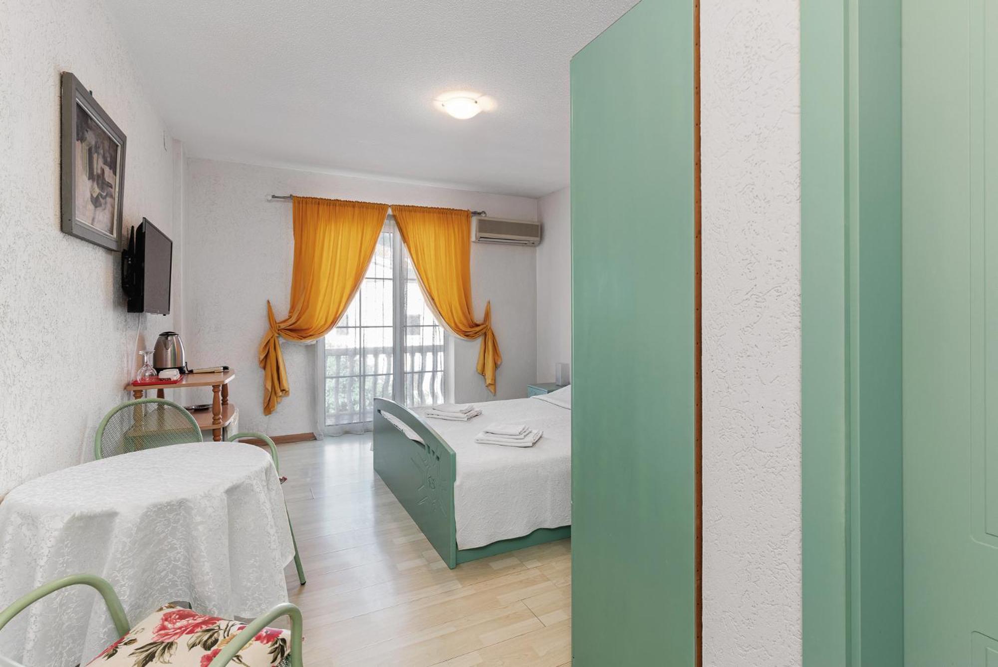 Sun Guest House Budva Ngoại thất bức ảnh